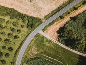 terreno-agraicolo-strada-2d-sviluppo-immobiliare